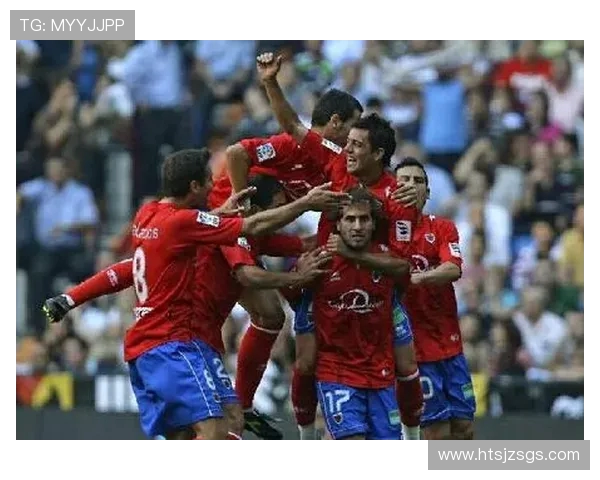 希洪运动与埃瓦尔的精彩对决分析及赛季表现回顾